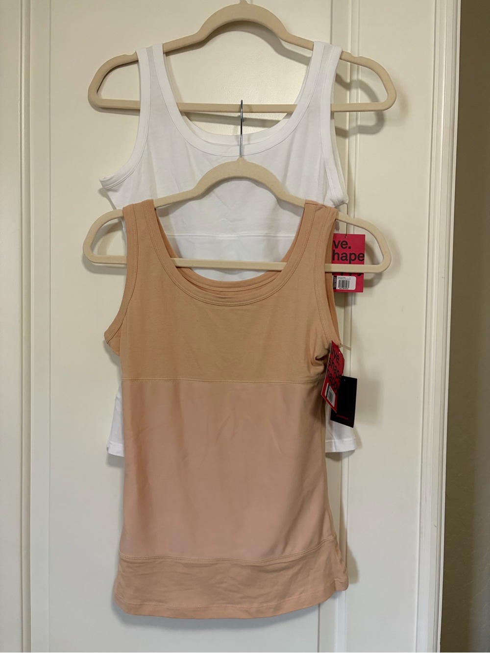 NWT🤍🤍Boyfriend 2-Pack Scoop Neck Body Contour Shape Wear White &  Nude